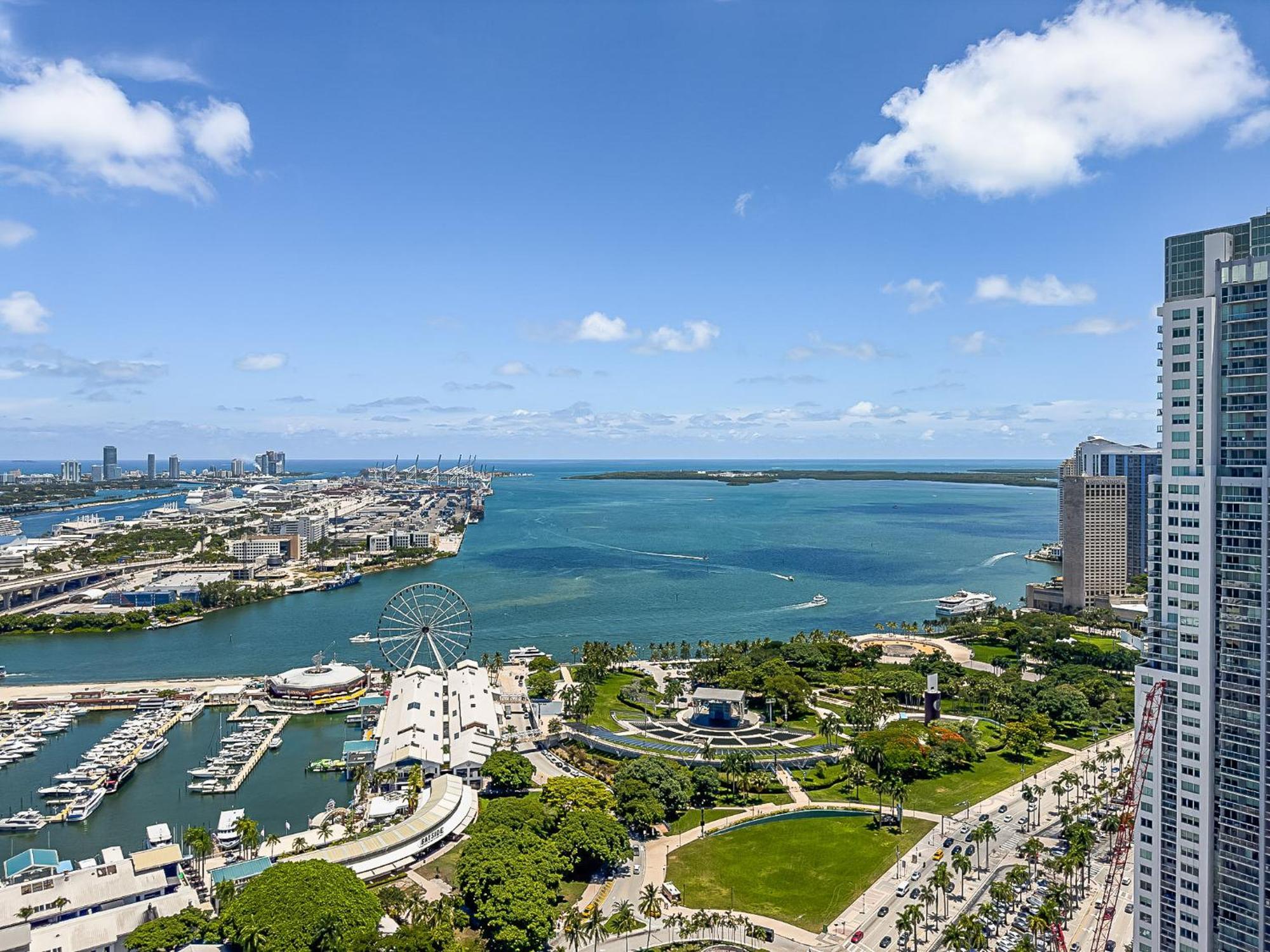 Downtown By Miami Vacation Rentals ภายนอก รูปภาพ