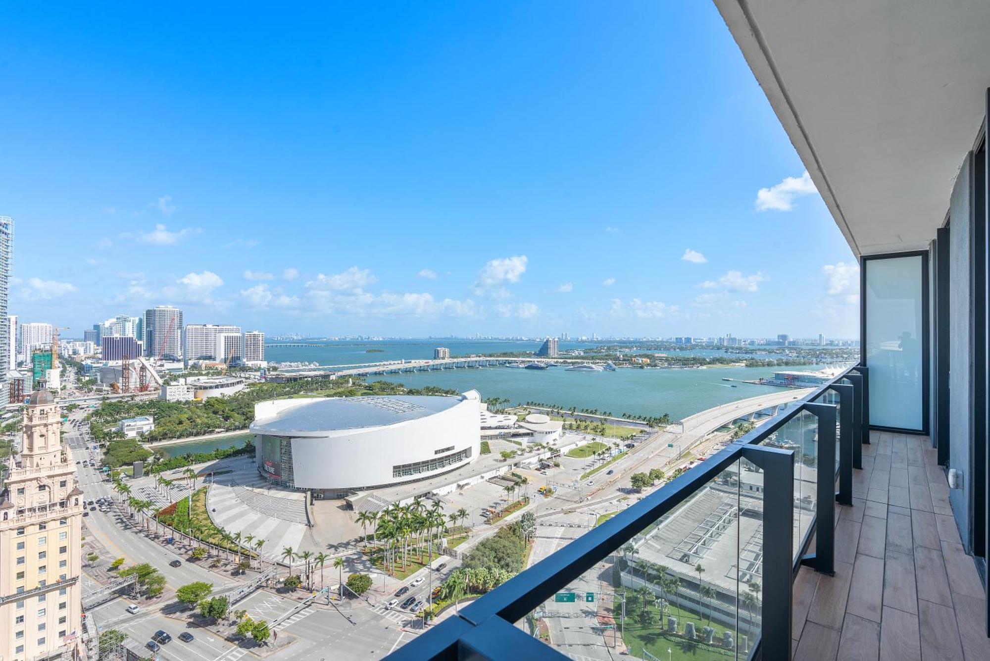 Downtown By Miami Vacation Rentals ภายนอก รูปภาพ