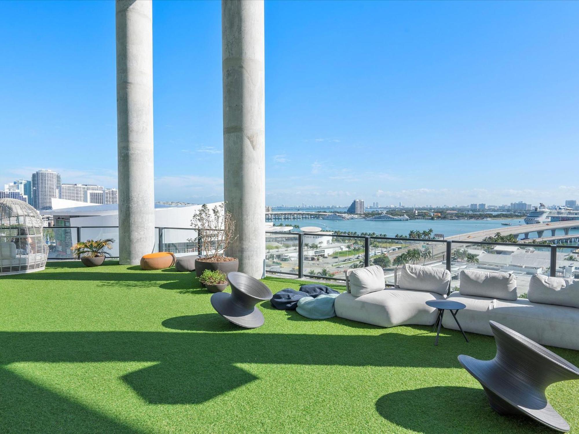 Downtown By Miami Vacation Rentals ภายนอก รูปภาพ