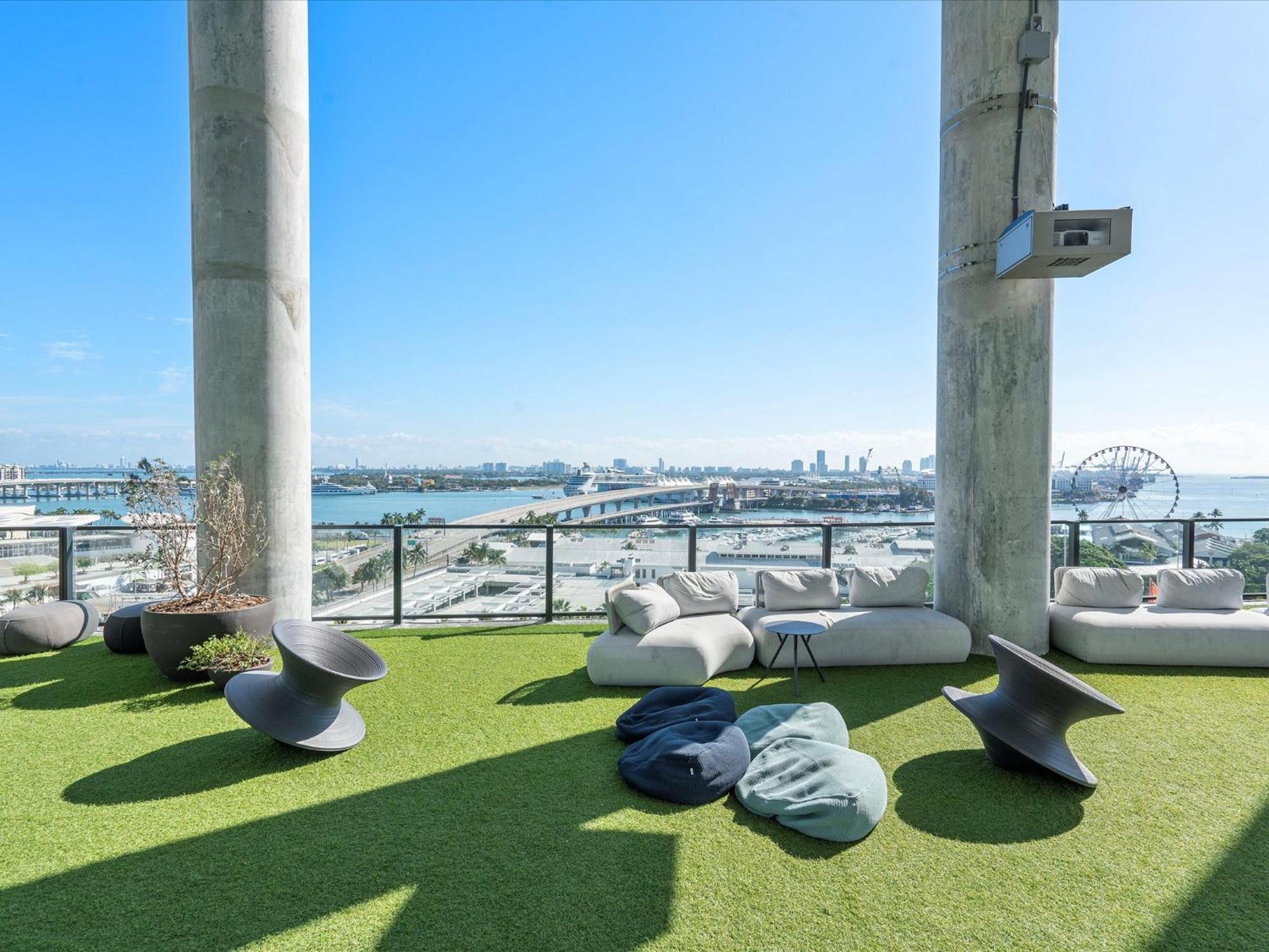 Downtown By Miami Vacation Rentals ภายนอก รูปภาพ