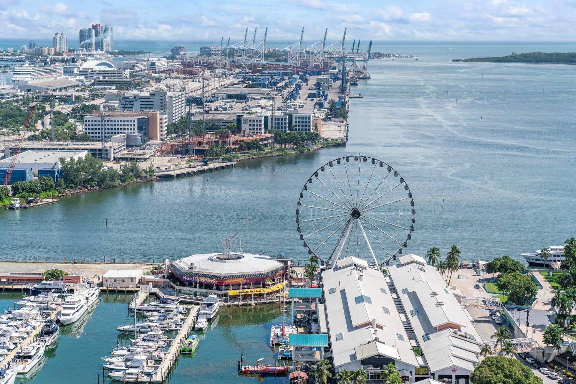 Downtown By Miami Vacation Rentals ภายนอก รูปภาพ
