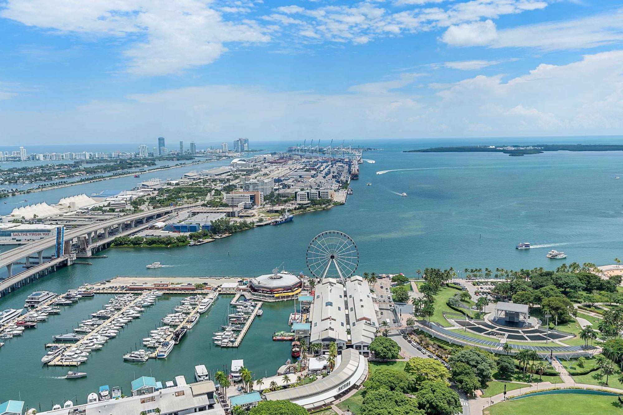 Downtown By Miami Vacation Rentals ภายนอก รูปภาพ