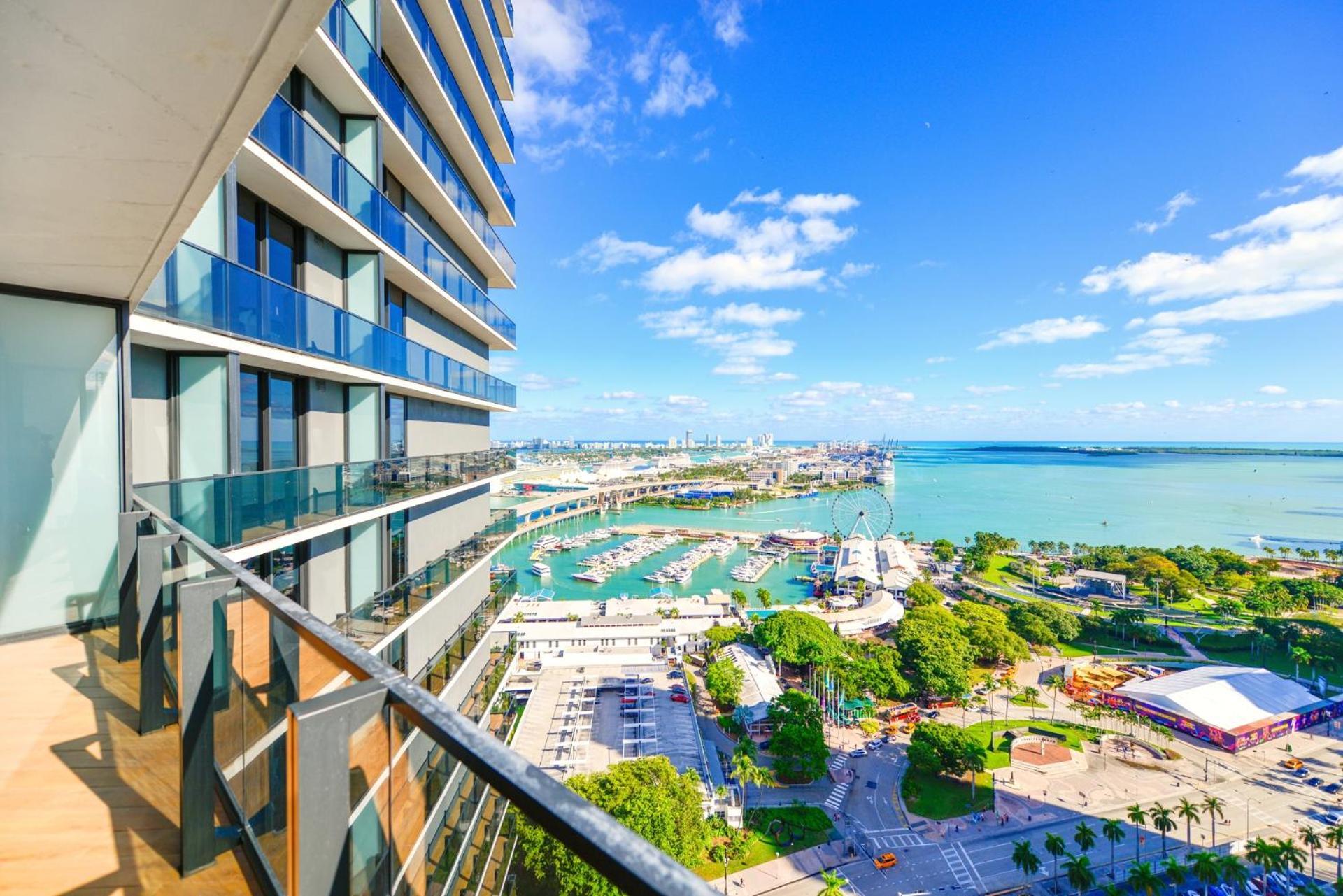 Downtown By Miami Vacation Rentals ภายนอก รูปภาพ