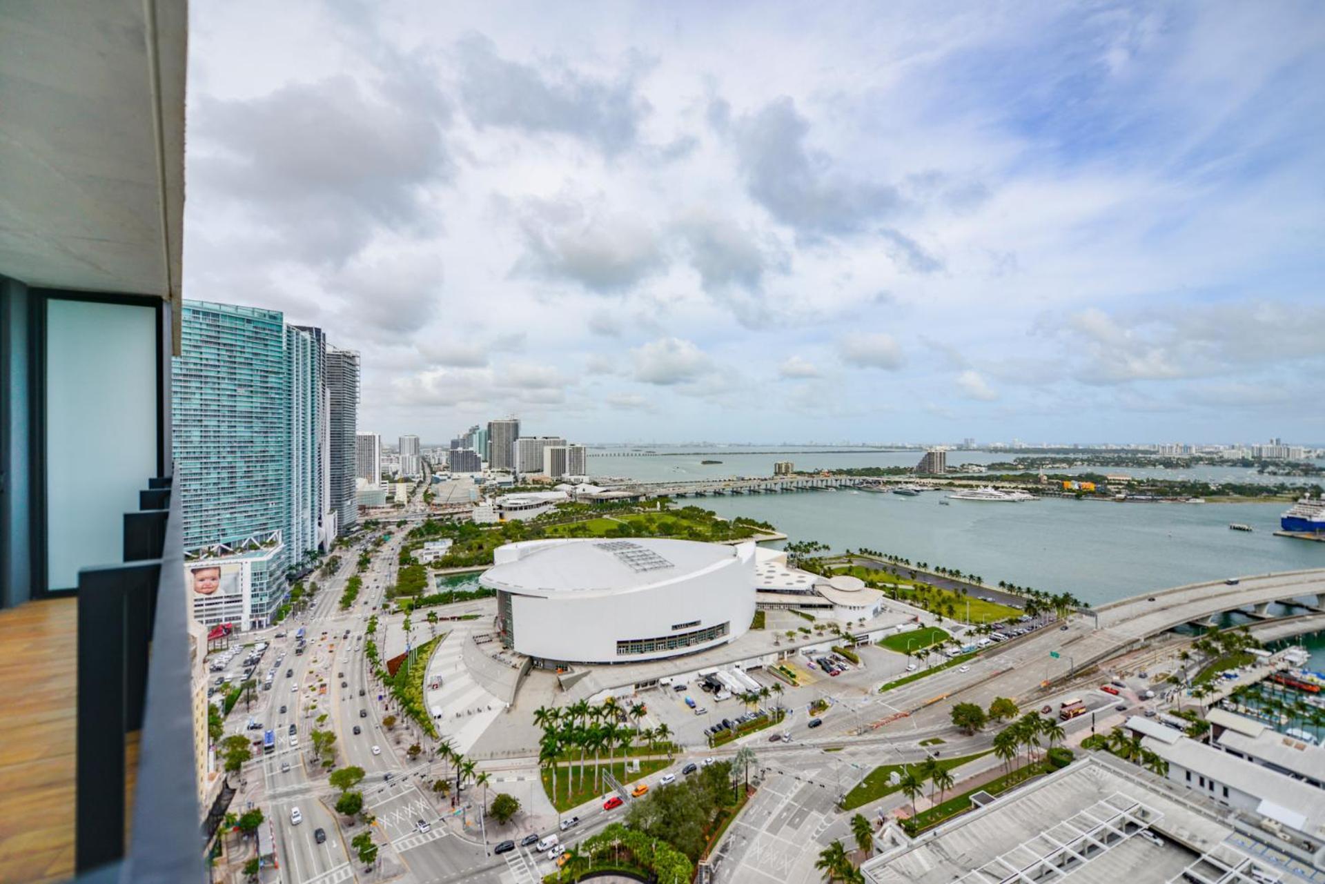 Downtown By Miami Vacation Rentals ภายนอก รูปภาพ