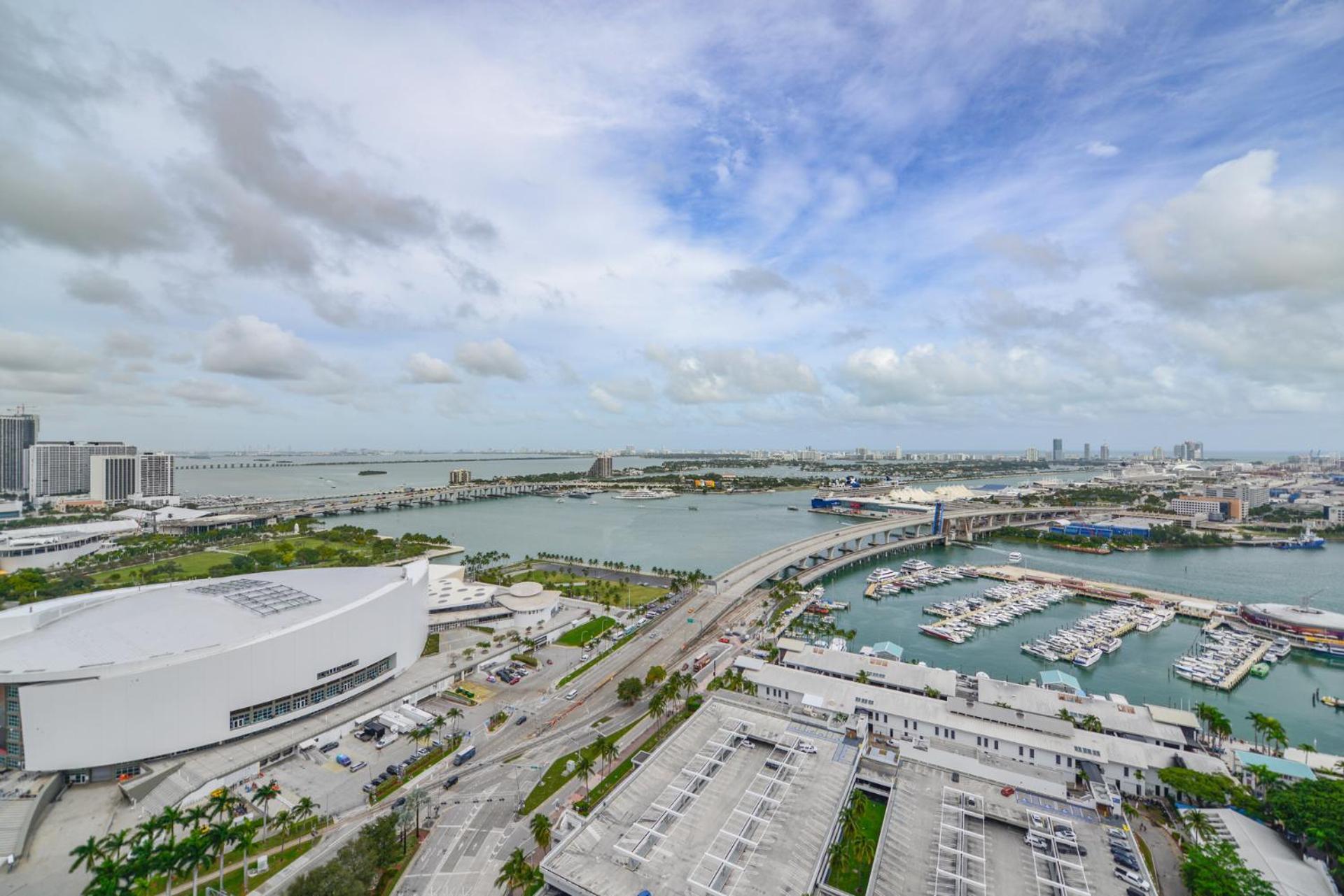Downtown By Miami Vacation Rentals ภายนอก รูปภาพ