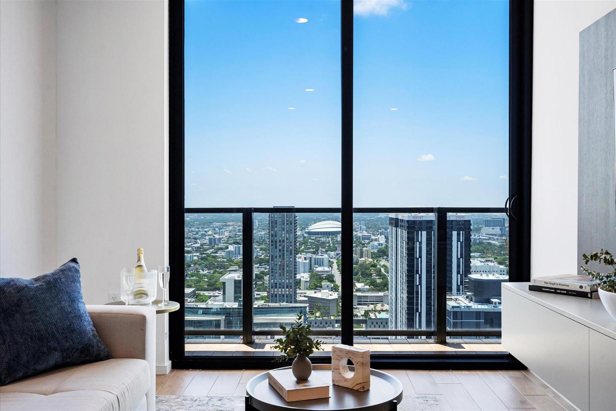 Downtown By Miami Vacation Rentals ภายนอก รูปภาพ